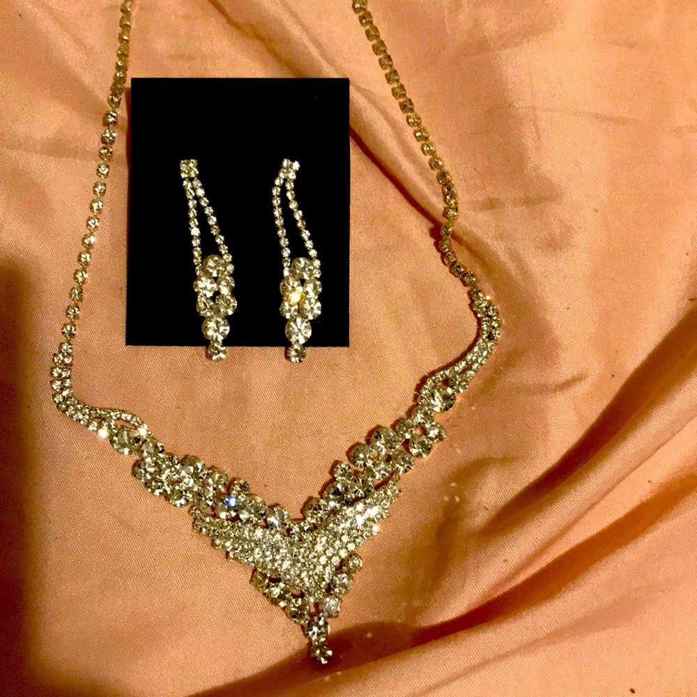 Silver necklace with matching earrings